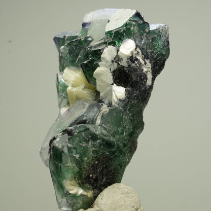 Klare Phantom Fluorit Würfel, Muskovit Stufe Erongo, Namibia 50*28*21mm #13820