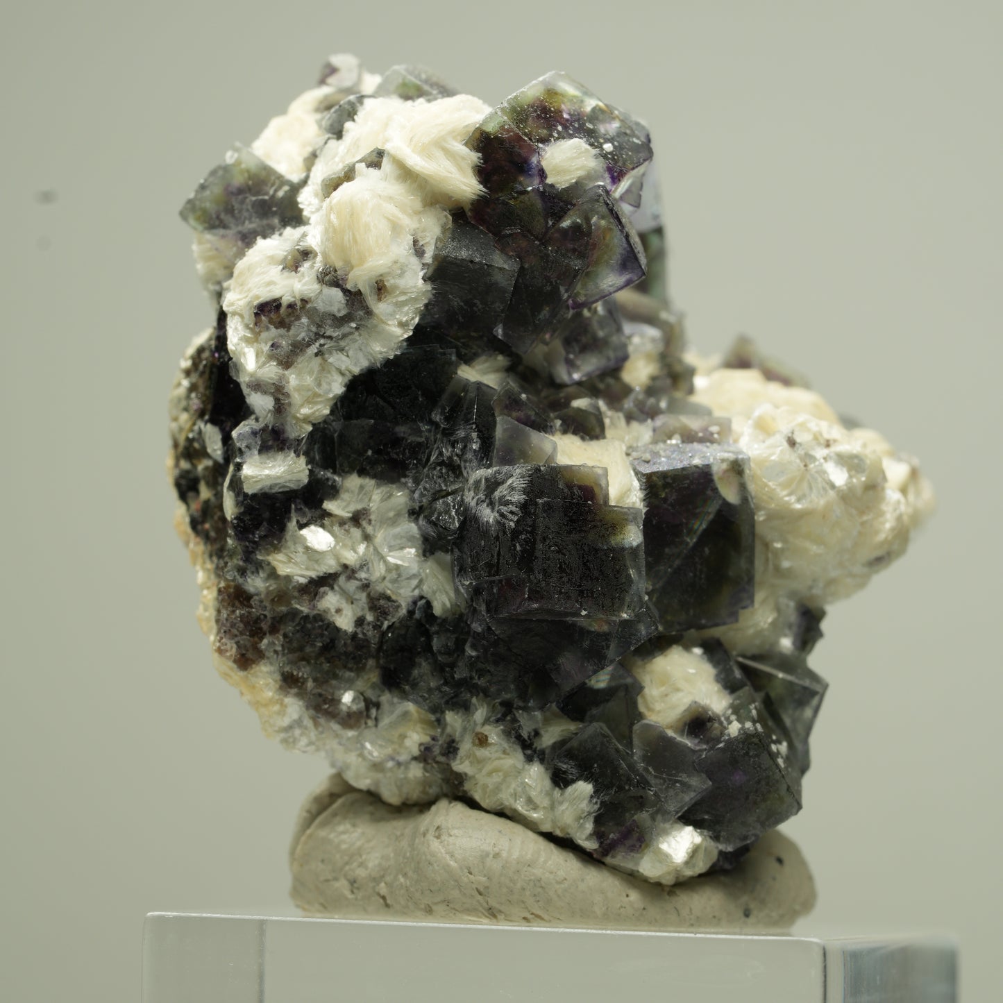 Bunte Phantom Fluorit Würfel, Schörl Turmalin, Muskovit Erongo, Namibia 39*36*29mm #13821