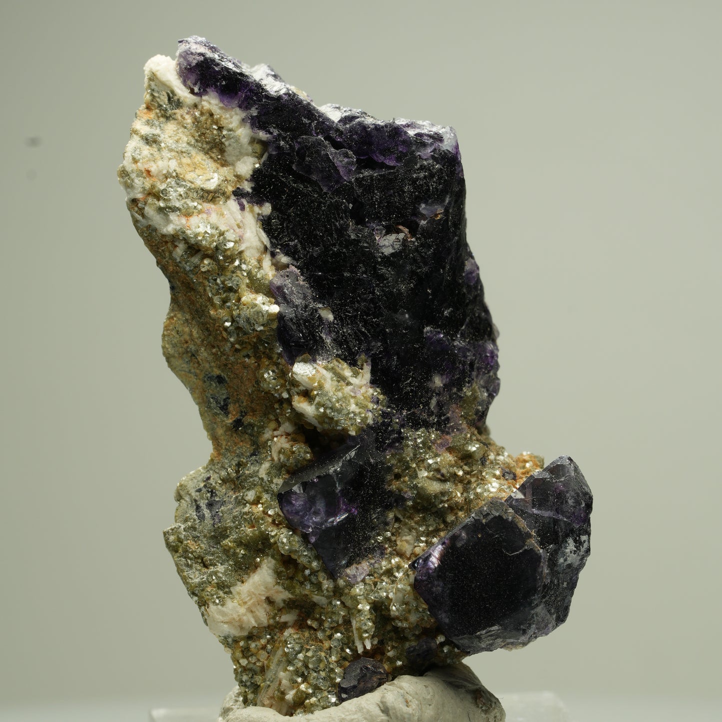 Bunte Phantom Fluorit Würfel, Schörl Turmalin, Muskovit Erongo, Namibia 50*26*24mm #13826