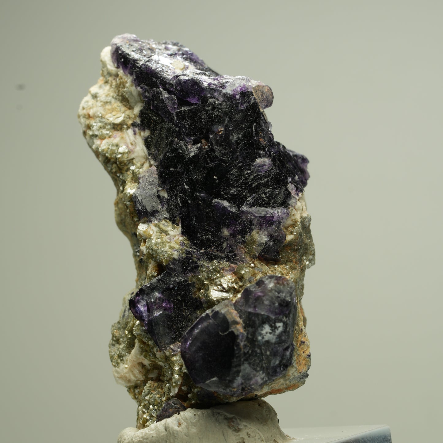 Bunte Phantom Fluorit Würfel, Schörl Turmalin, Muskovit Erongo, Namibia 50*26*24mm #13826