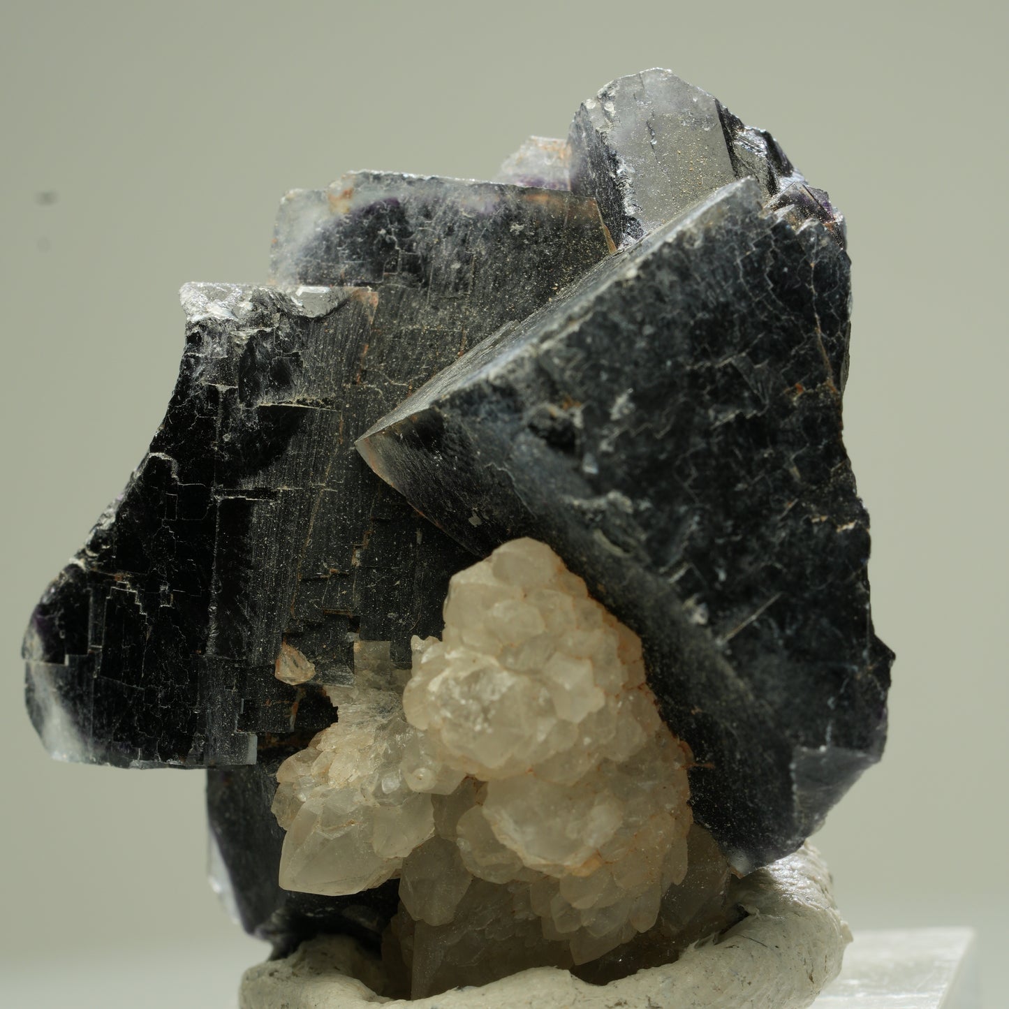 Seltene Phantom Fluorit Würfel mit Quarz Stufe, lila Erongo, Namibia 39*34*24mm #13827