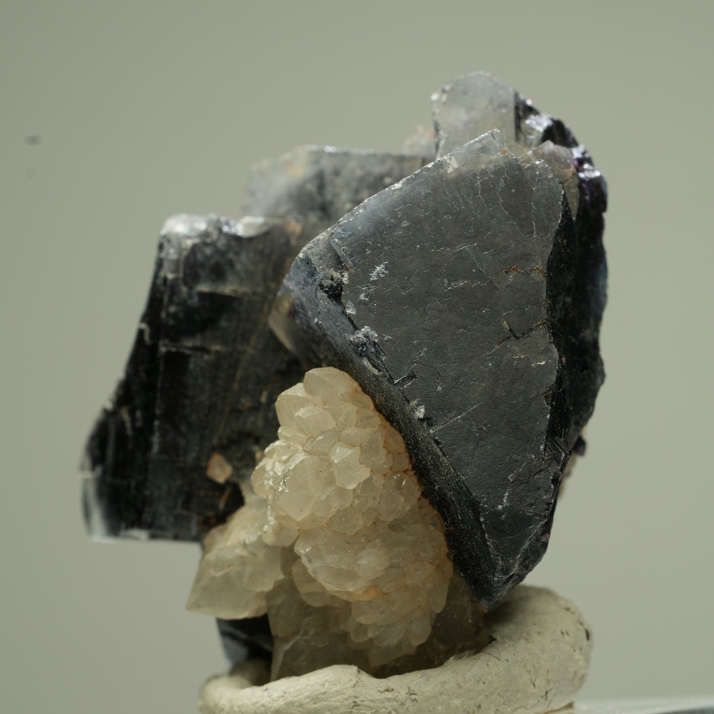 Seltene Phantom Fluorit Würfel mit Quarz Stufe, lila Erongo, Namibia 39*34*24mm #13827