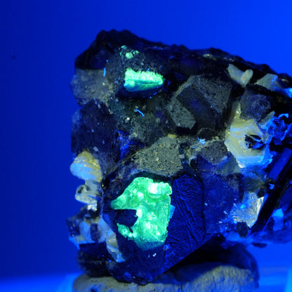 Bunte Phantom Fluorit, Schörl Turmalin, Hyalit Opal, Muskovit Erongo, Namibia 35*33*29mm #13833