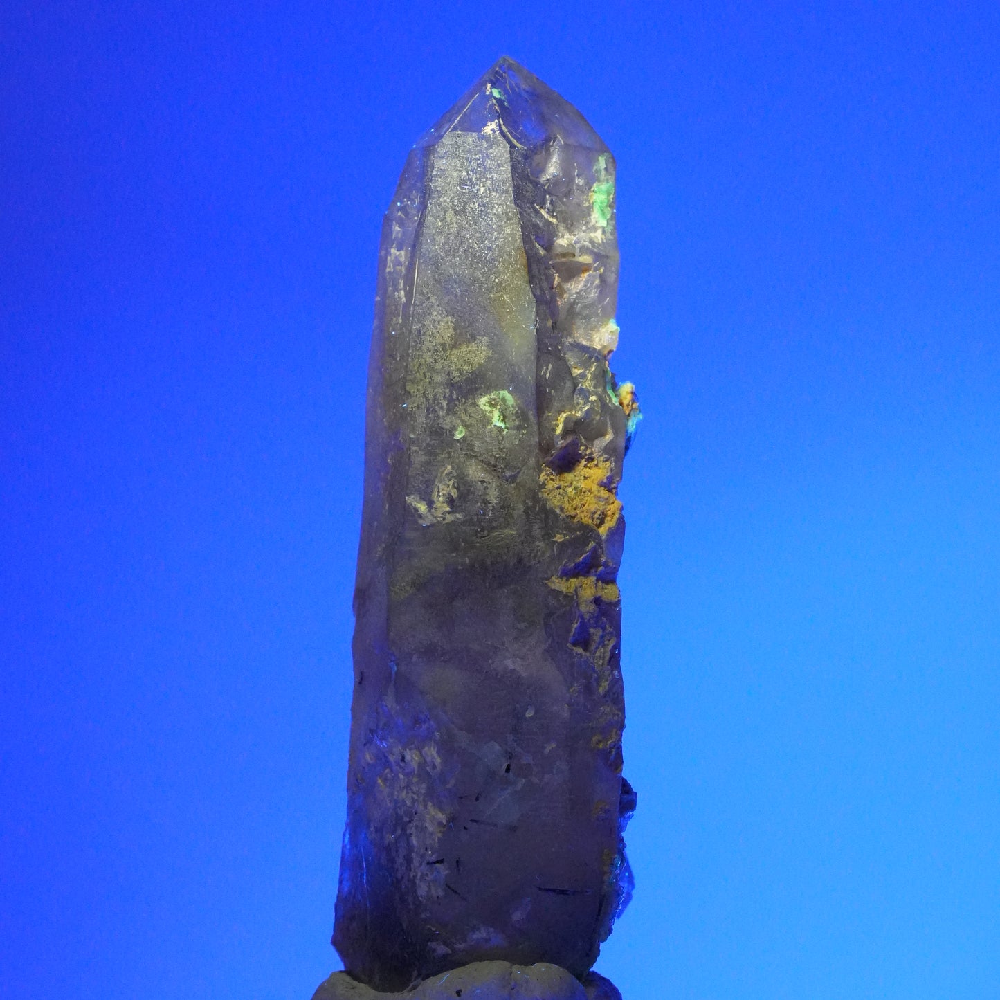 Phantom Rauchquarz, Goshenit (Beryl), Hyalit, Schörl Turmalin Erongo, Namibia 79*26*25mm #13904