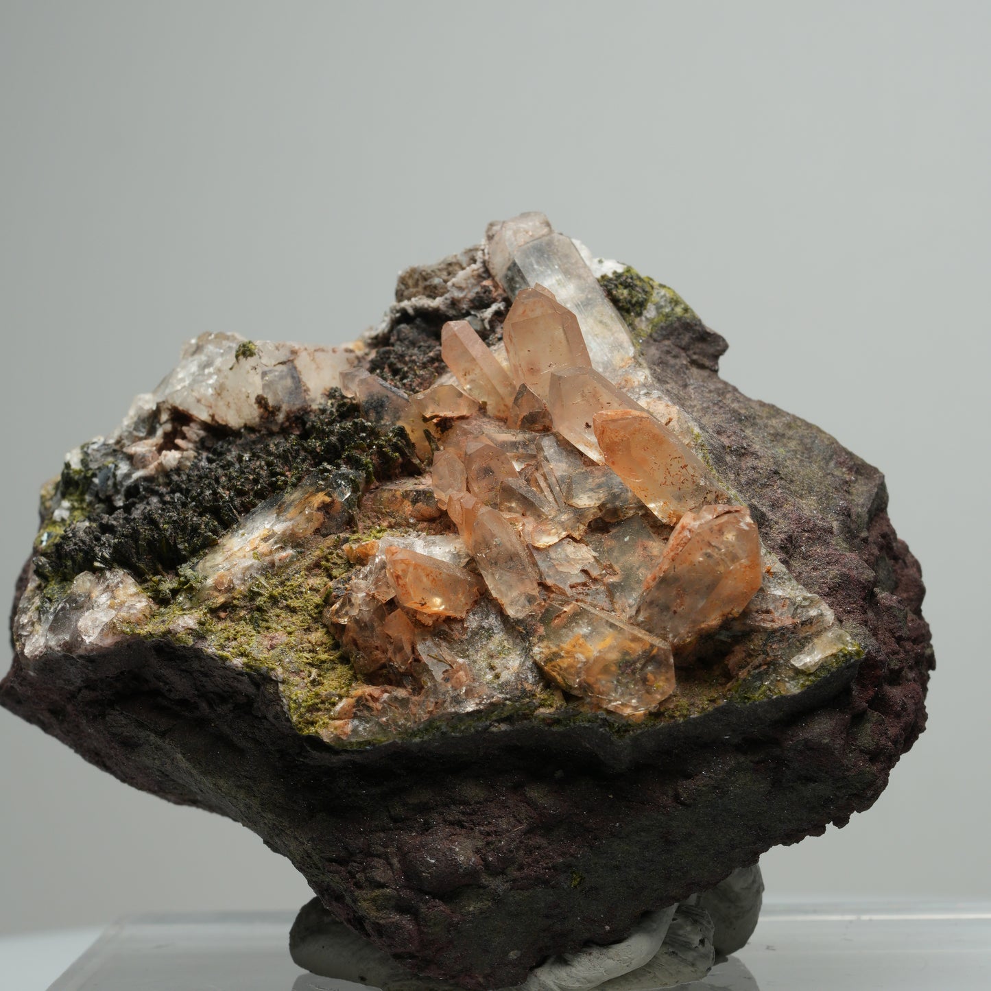 Seltene Rauchquarz, Hämatit, Epidot, Eisen Stufe Goboboseb, Namibia 79*66*47mm #13908