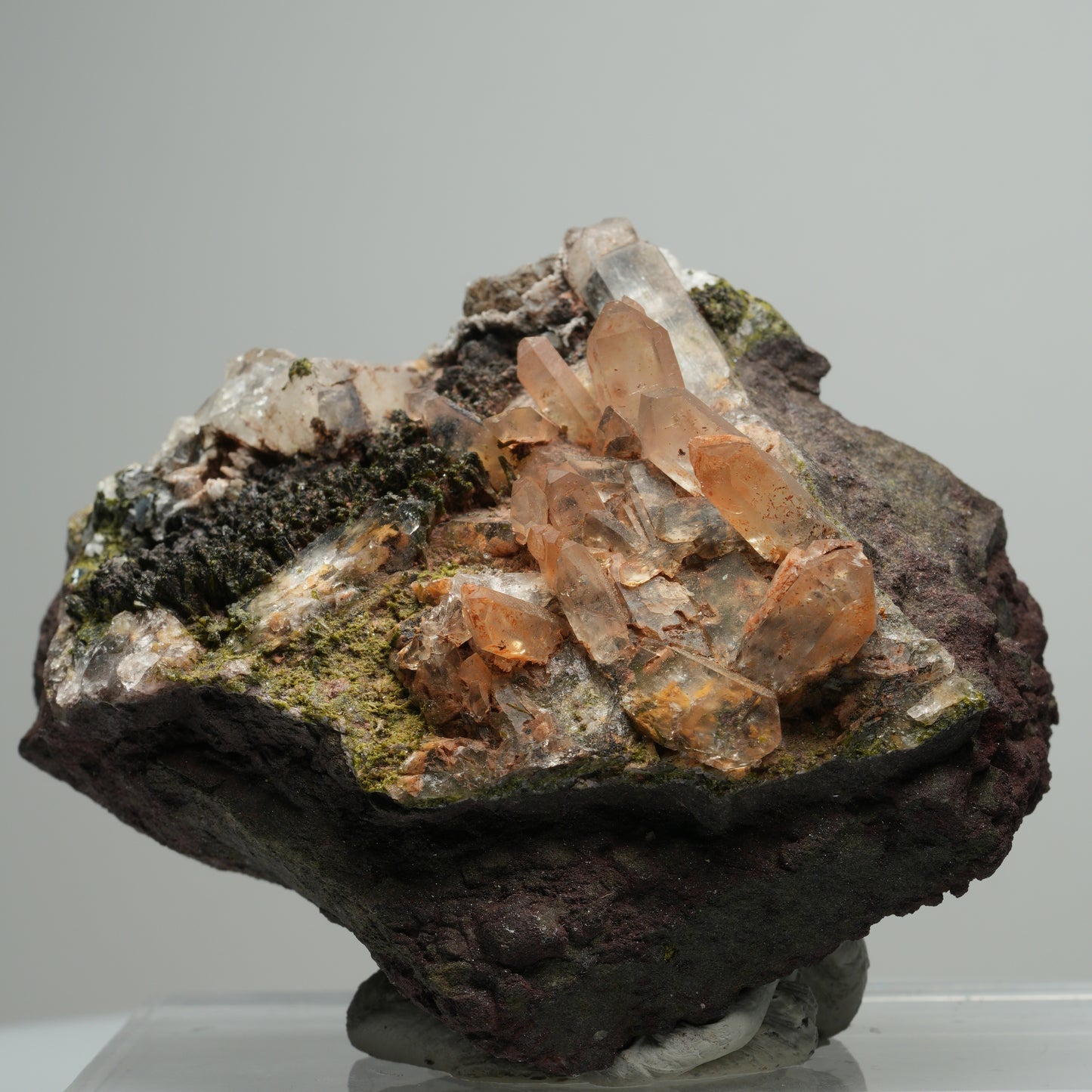Seltene Rauchquarz, Hämatit, Epidot, Eisen Stufe Goboboseb, Namibia 79*66*47mm #13908