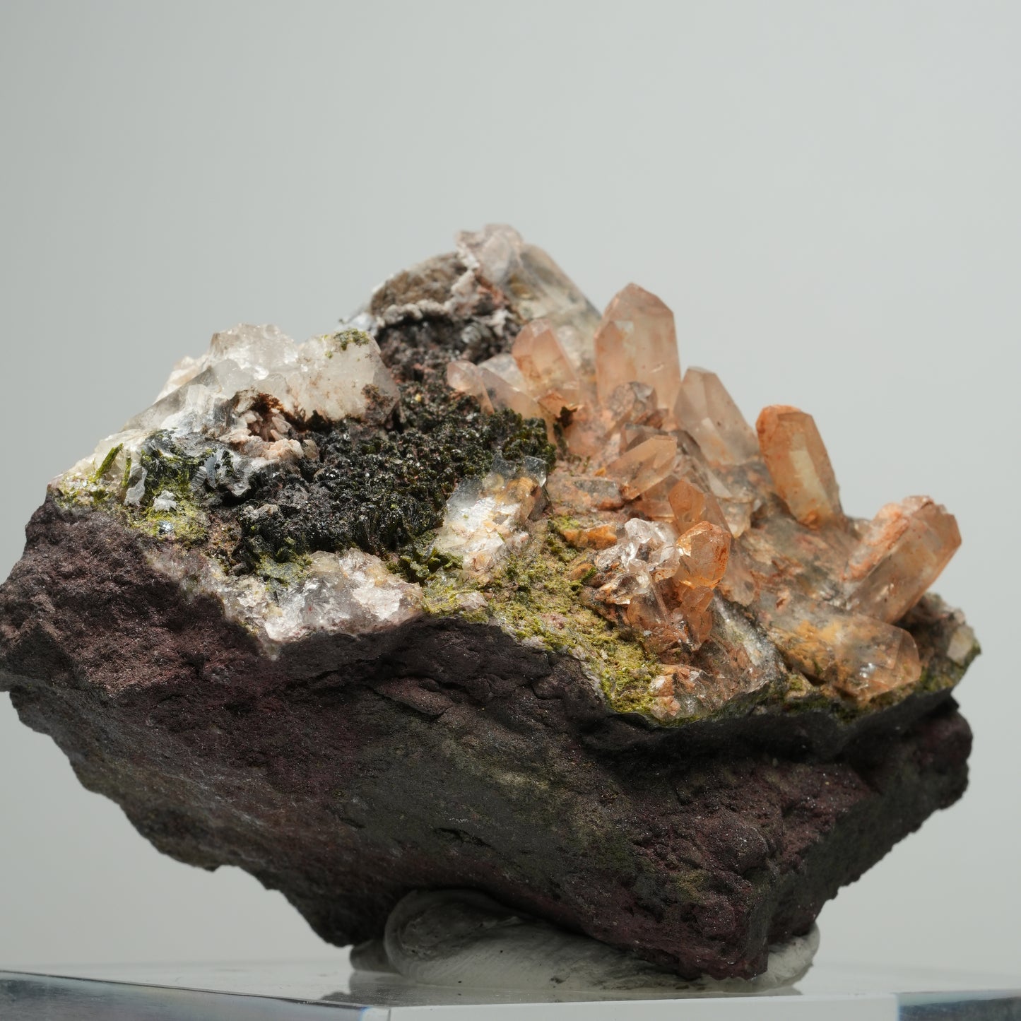 Seltene Rauchquarz, Hämatit, Epidot, Eisen Stufe Goboboseb, Namibia 79*66*47mm #13908