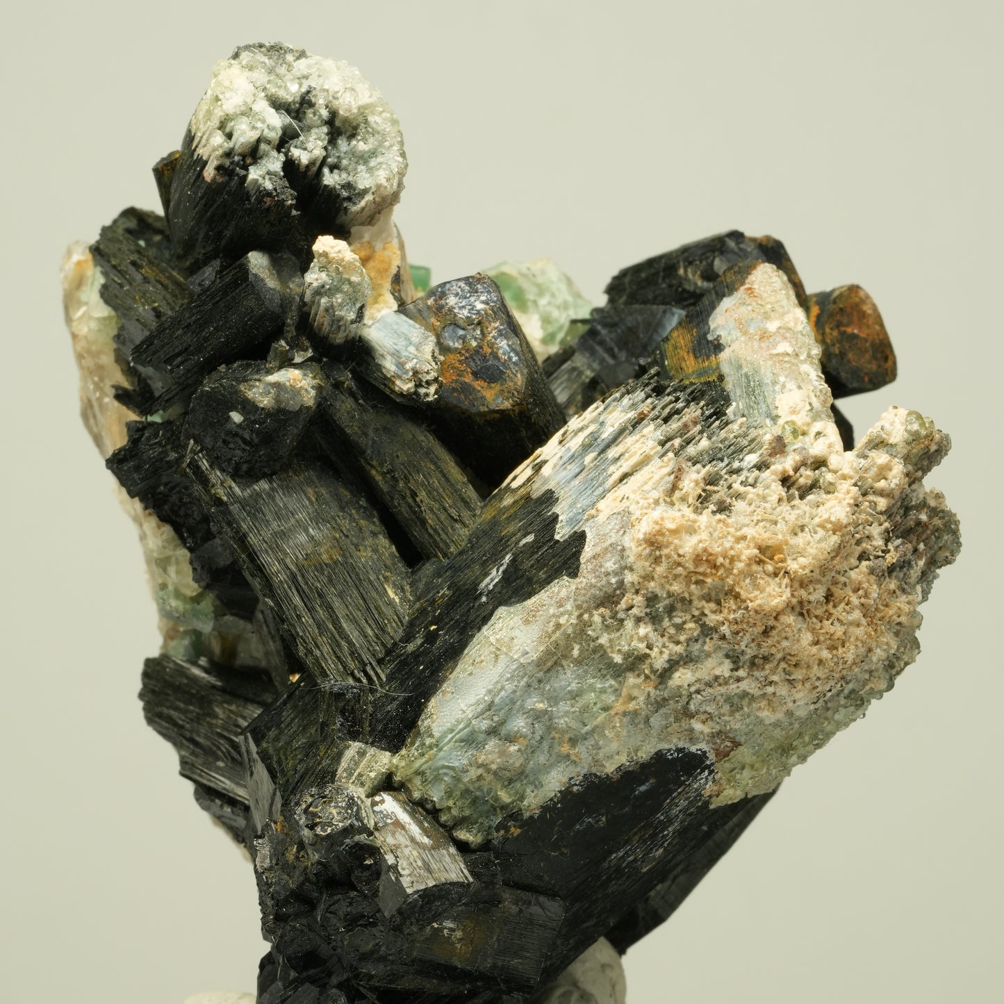 Phantom Fluorit, Schörl Turmalin, Hyalit, Rauchquarz Erongo, Namibia 83*65*56mm #13954