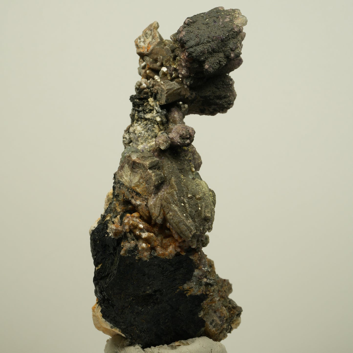 Ausgeprägte Muskovit Kristalle auf Schörl Turmalin, Orthoklas Erongo, Namibia 93*55*51mm #13966