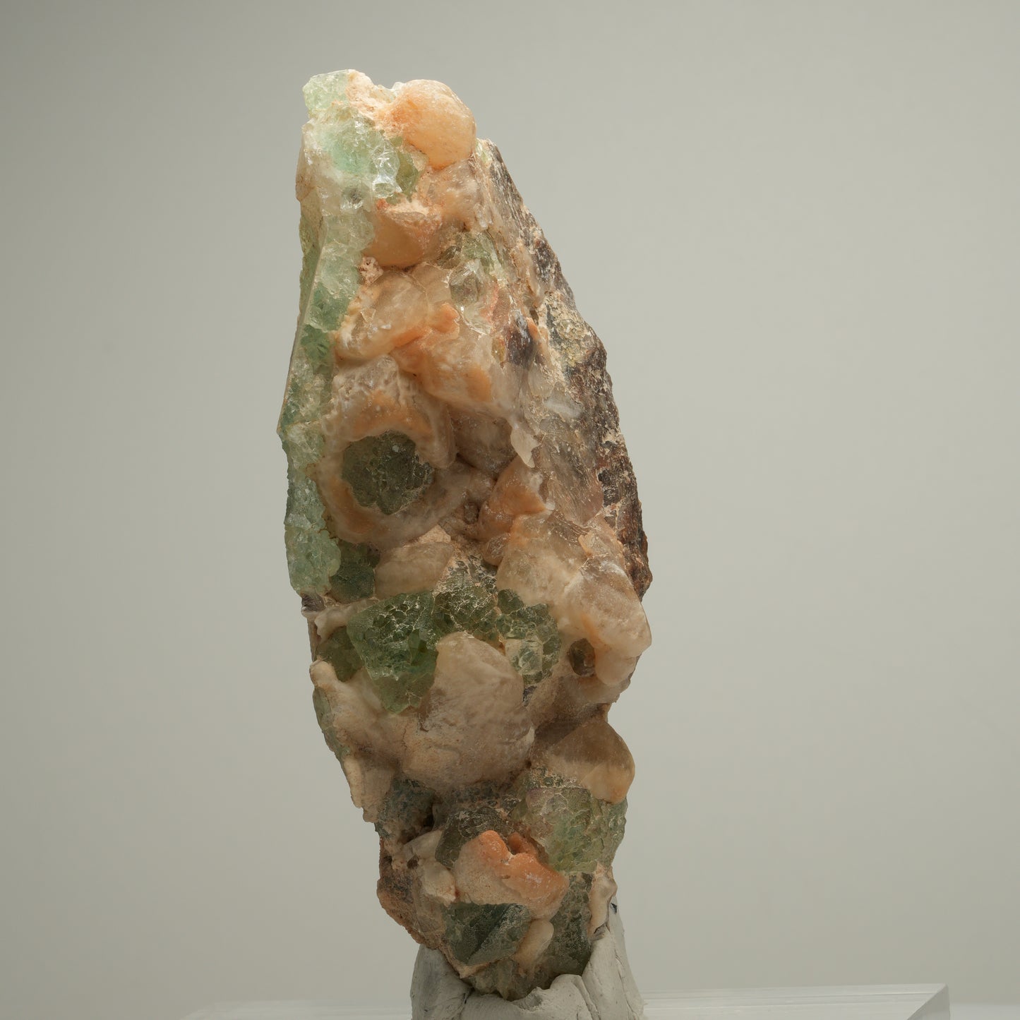 Schöne Fluorit Würfel, Quarz Stufe Omehane, Namibia 100*35*31mm #13975
