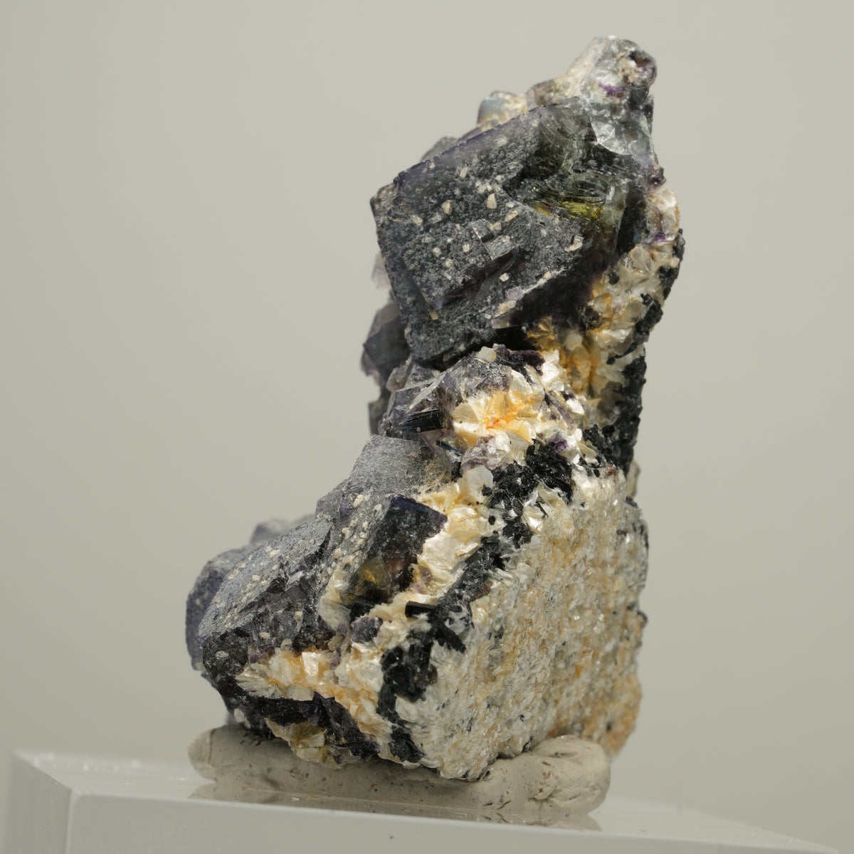 Bunte Phantom Fluorit Würfel, Schörl Turmalin, Muskovit Erongo, Namibia 61*56*30mm #13998