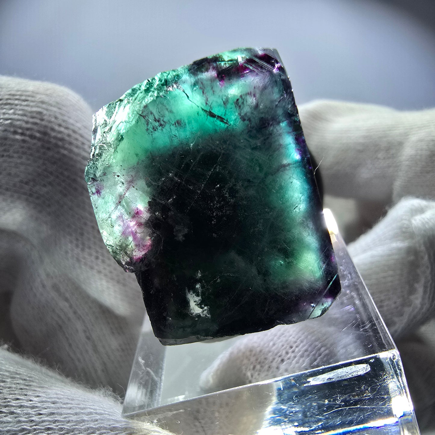 Cube de fluorite fantôme transparente, vert violet zonal, Okorusu, Namibie, 33 x 29 x 20 mm 