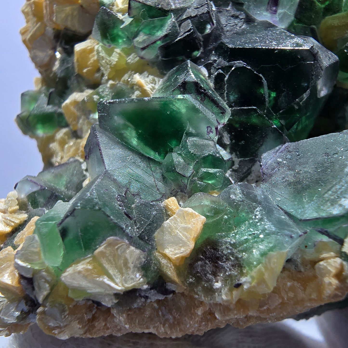Cube de fluorite fantôme zonal, muscovite, spécimen d'hyalite, Erongo, Namibie, 90 x 72 x 53 mm 