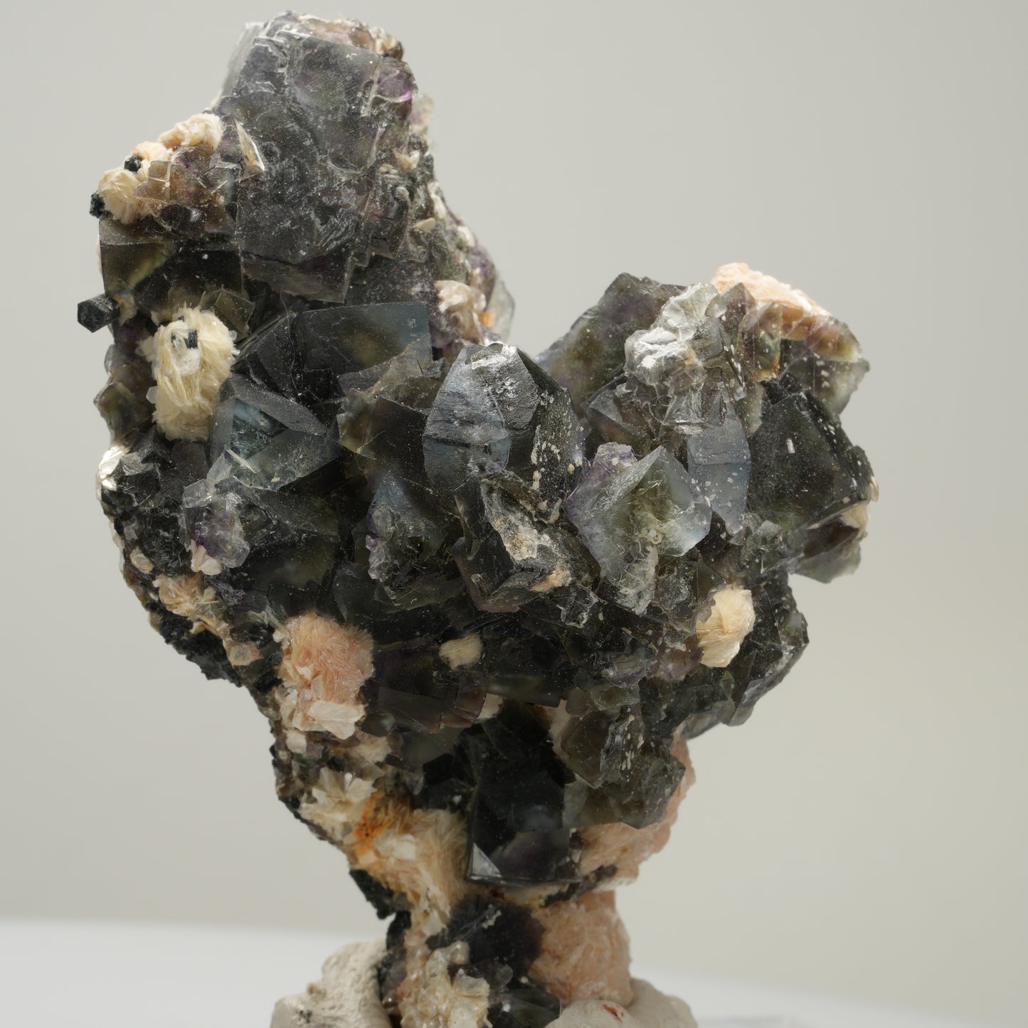 Bunte Phantom Fluorit, Schörl Turmalin, Hyalit Opal, Muskovit Erongo, Namibia 75*45*37mm #14005