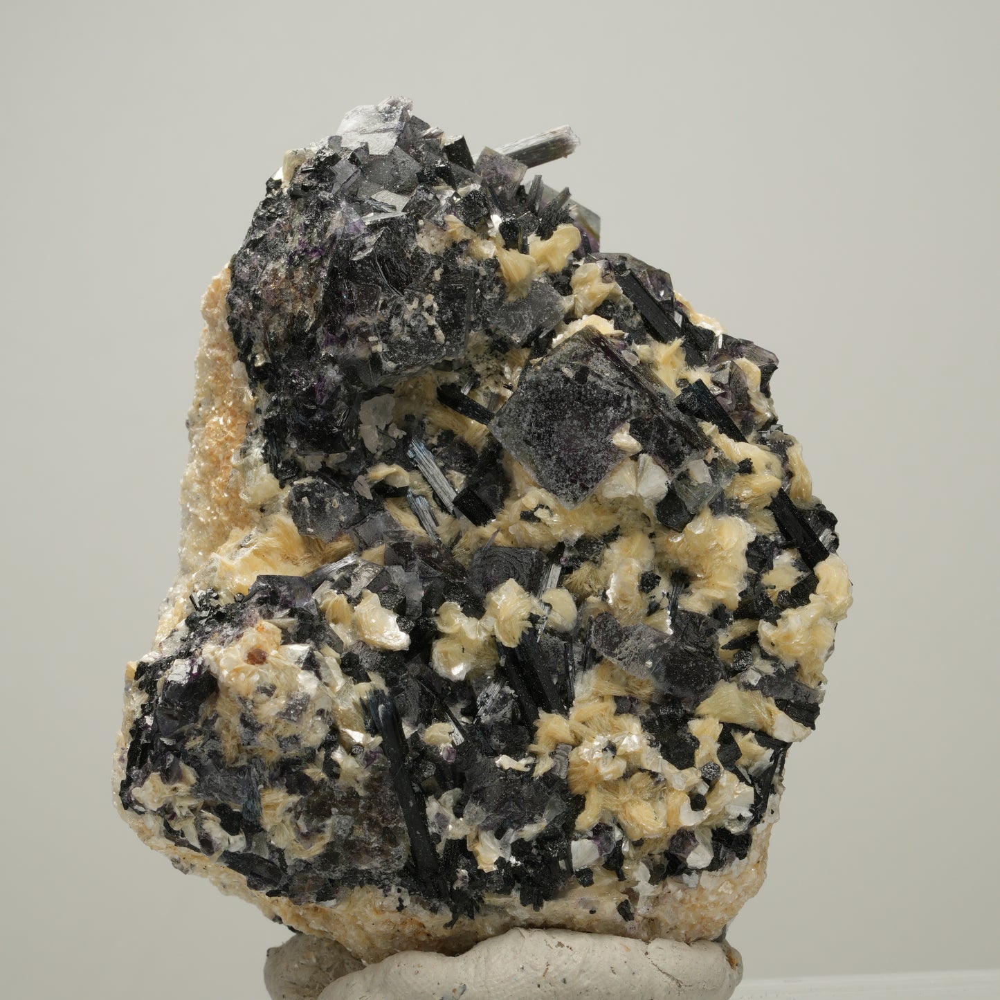 Bunte Phantom Fluorit Würfel, Schörl Turmalin, Muskovit Erongo, Namibia 68*55*38mm #14007