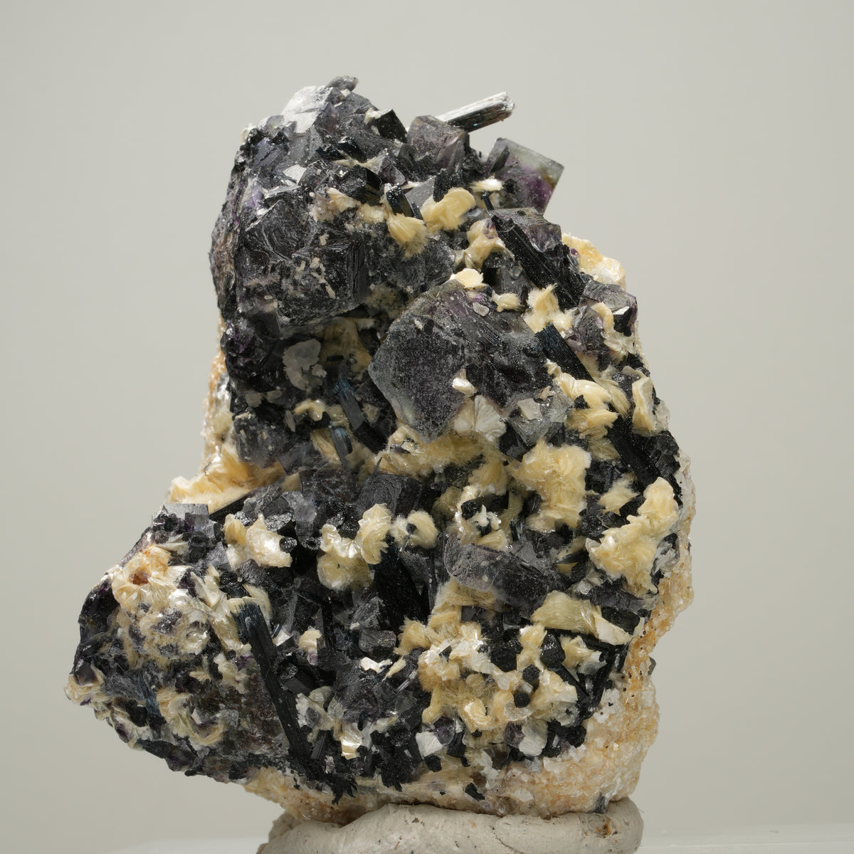 Bunte Phantom Fluorit Würfel, Schörl Turmalin, Muskovit Erongo, Namibia 68*55*38mm #14007