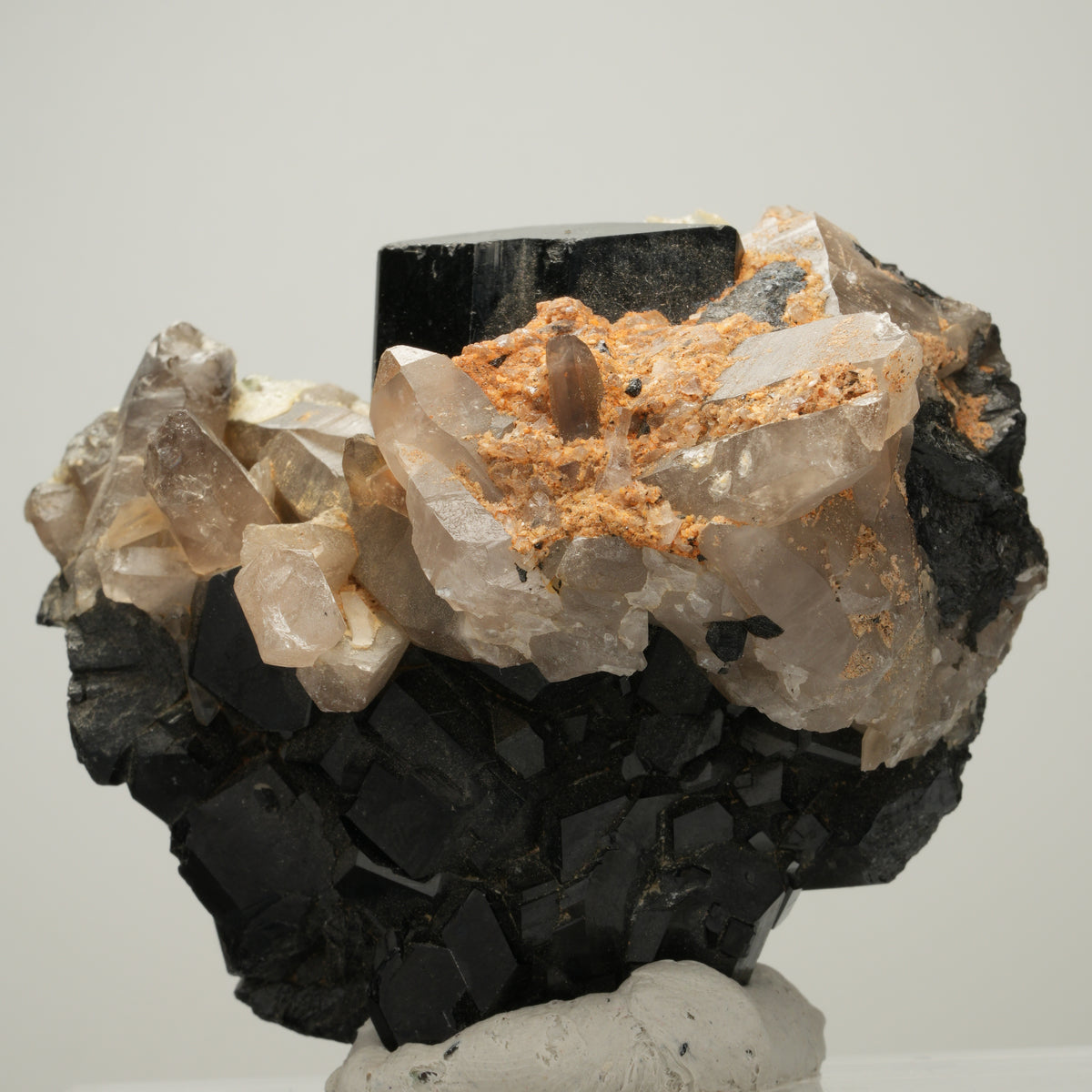 Symmetrische Schörl Turmalin mit Hyalit, Rauchquarz Erongo, Namibia 71*61*48mm #14008