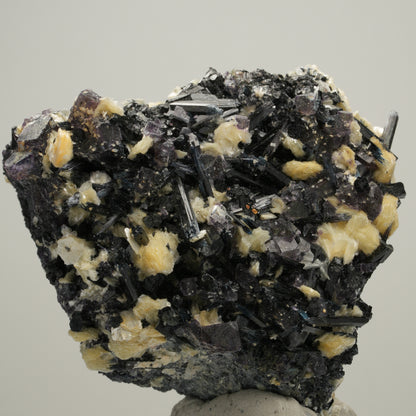 Bunte Phantom Fluorit, Schörl Turmalin, Muskovit, Rauchquarz Erongo, Namibia 61*60*31mm #14011