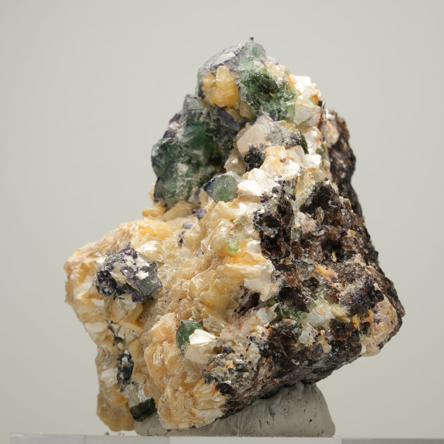 Seltene Phantom Fluorit Würfel, Muskovit Stufe Erongo, Namibia 78*60*52mm #14015