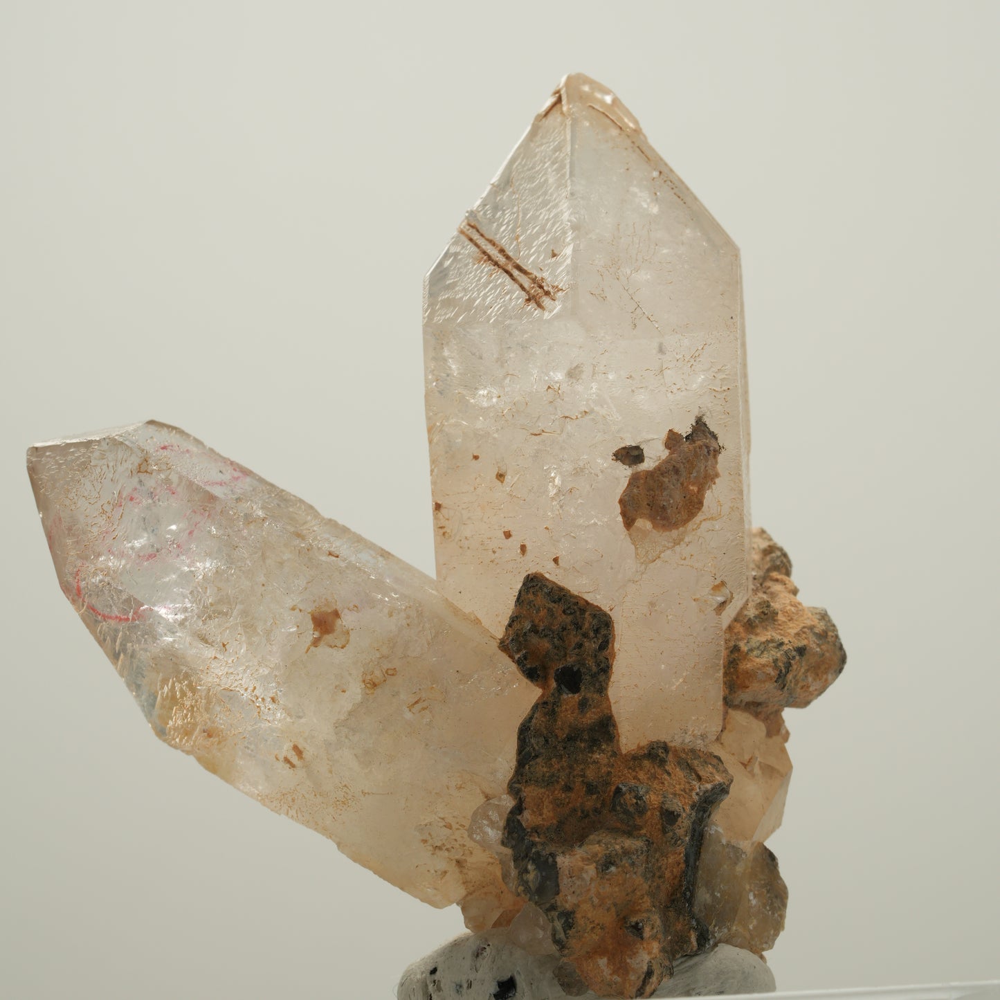 Enhydro Phantom Rauchquarz Skelett Spitzen, 1x Blase Goboboseb, Namibia 58*50*24mm #14041
