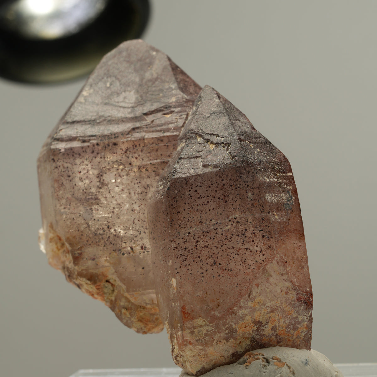 Skelett Phantom Amethyst Spitzen Gruppe mit Hämatit Brandberg Namibia 55*43*22mm #14042