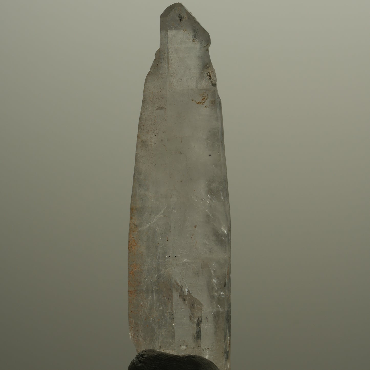 Tafelige Phantom Skelett Rauchquarz Spitze Goboboseb, Namibia 71*18*10mm #14061
