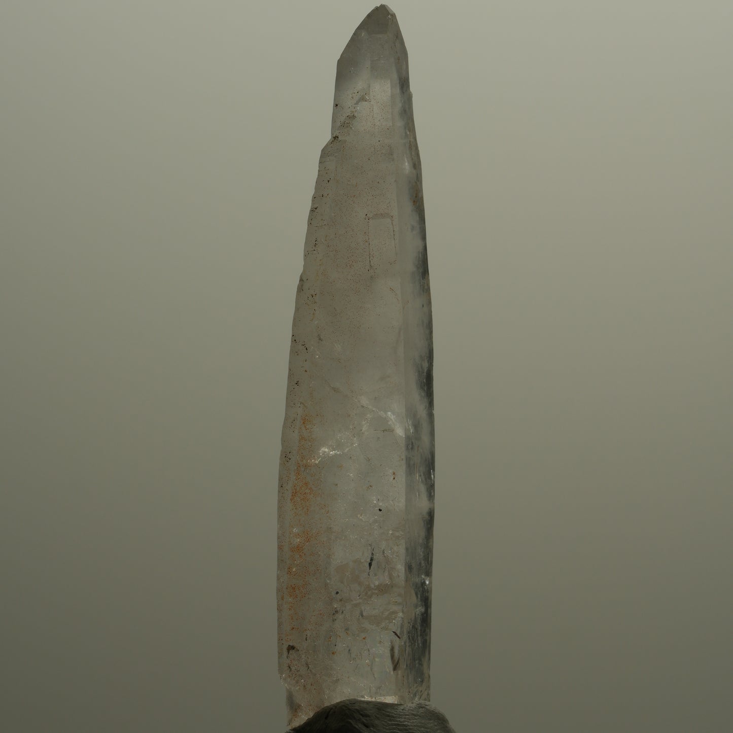 Tafelige Phantom Skelett Rauchquarz Spitze Goboboseb, Namibia 71*18*10mm #14061