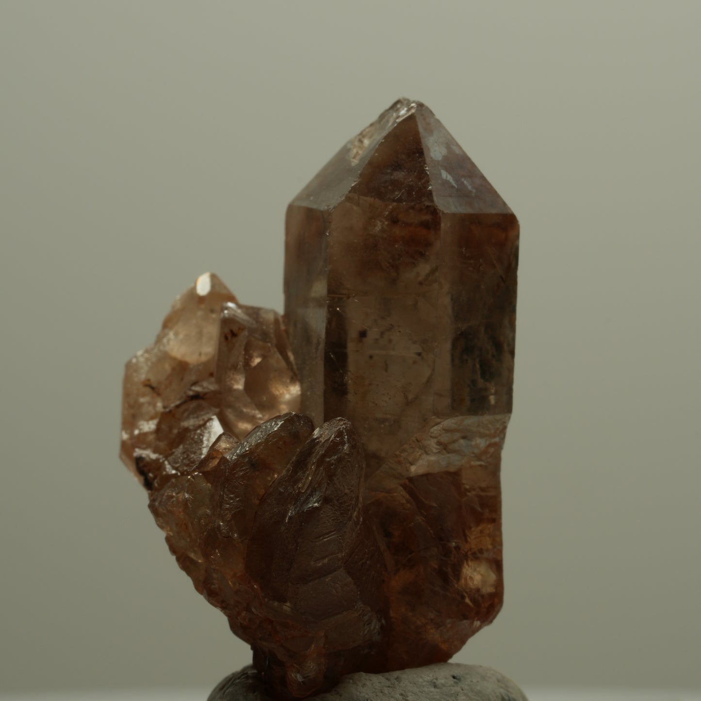 Seltene Phantom Rauchquarz Skelett Zepter Stufe Goboboseb, Namibia 39*28*21mm #14068