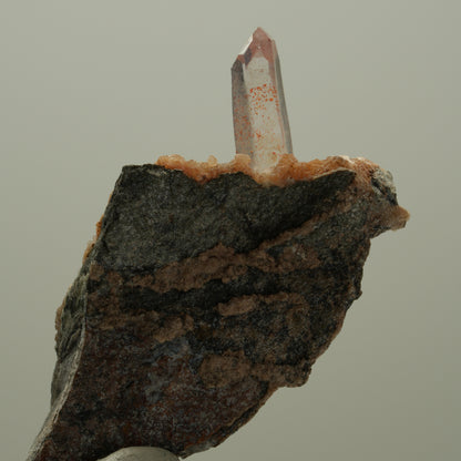 Seltene Eisen Quarz, Calcit auf Matrix Stufe Goboboseb, Namibia 54*34*28mm #14071