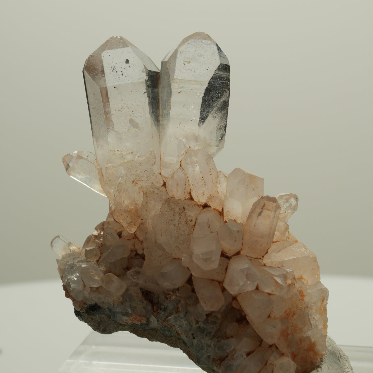 Seltene Phantom Rauchquarz Skelett Zepter auf Matrix Goboboseb, Namibia 58*37*21mm #14077