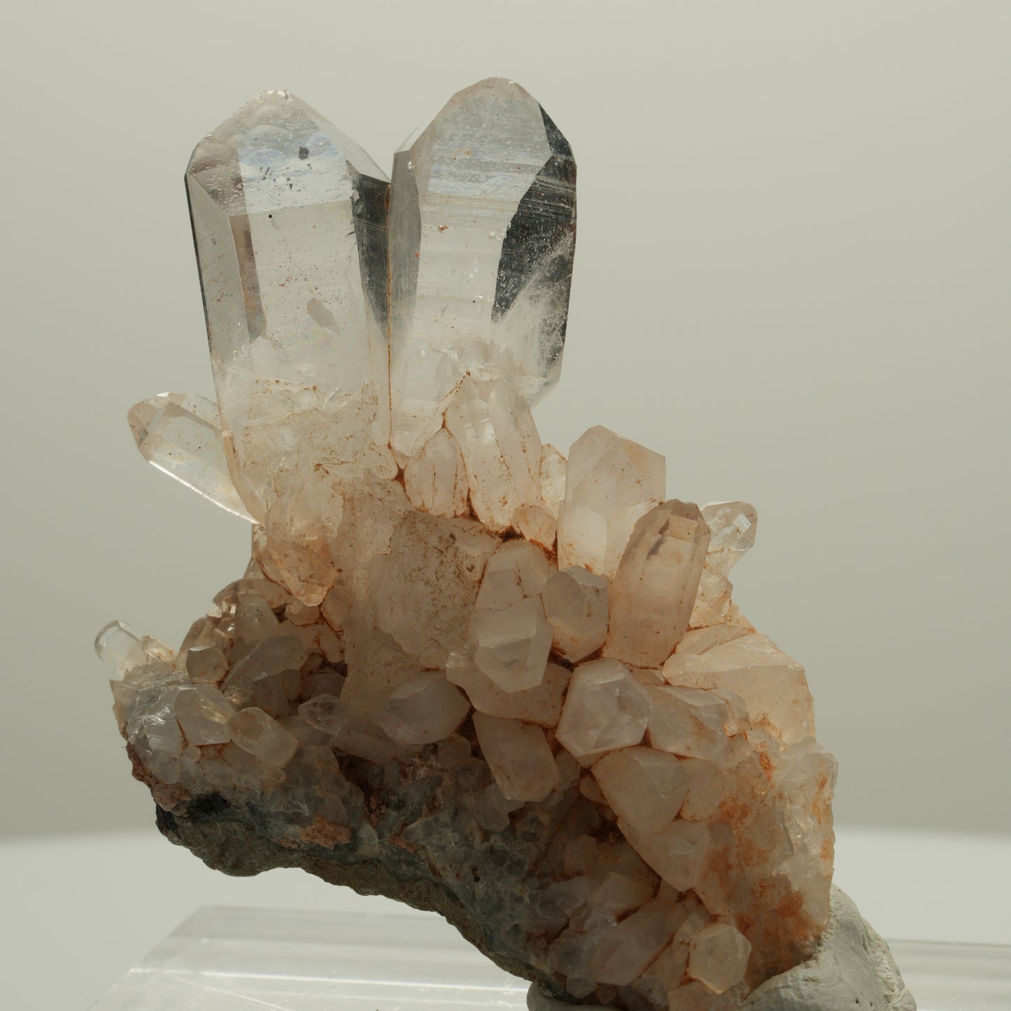 Seltene Phantom Rauchquarz Skelett Zepter auf Matrix Goboboseb, Namibia 58*37*21mm #14077