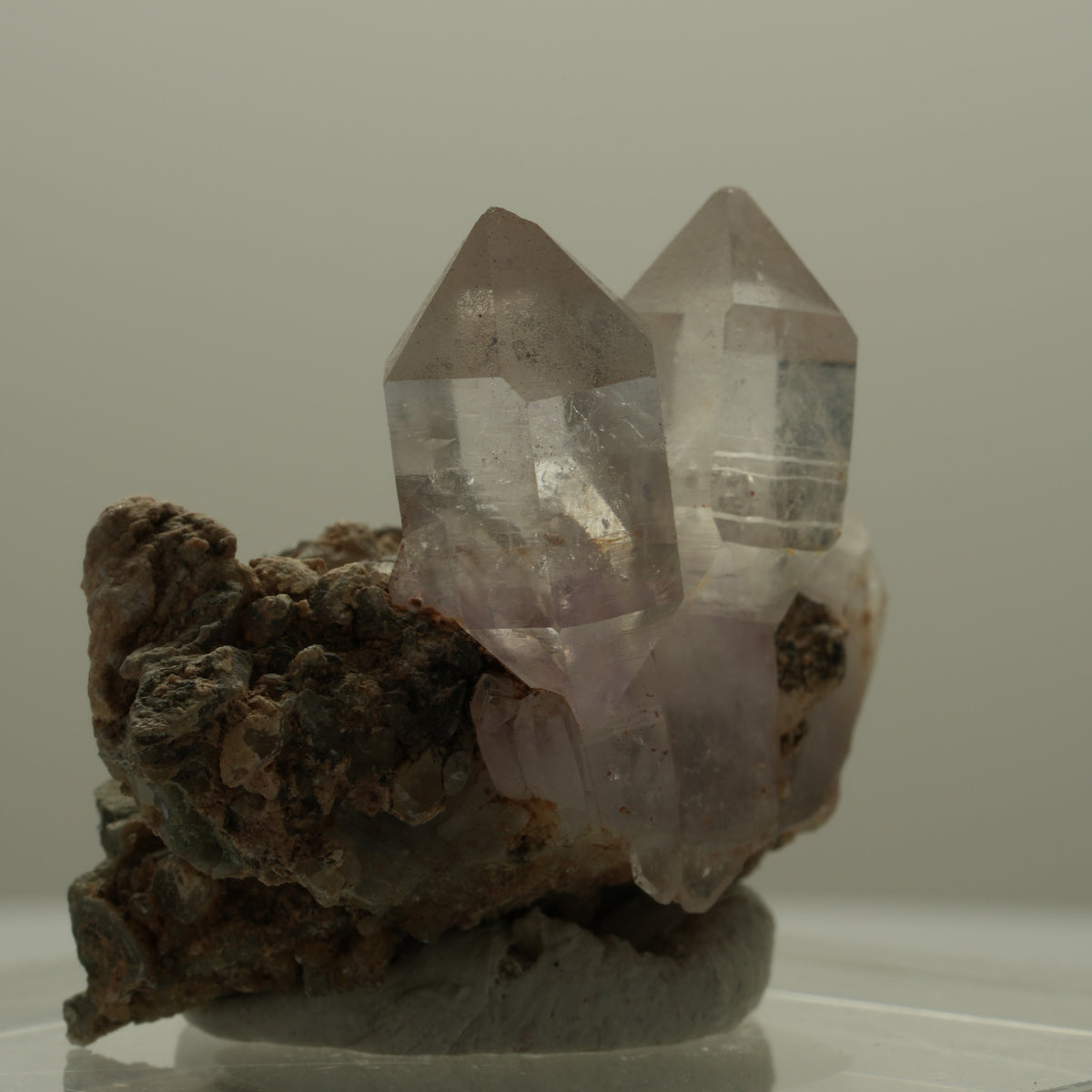 Klare Skelett Phantom Amethyst Zepter auf Matrix Goboboseb, Namibia 39*29*27mm #14114