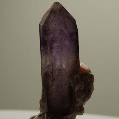 Skelett Phantom Amethyst Eisen Zepter auf Matrix Brandberg, Namibia 50*28*15mm #14117