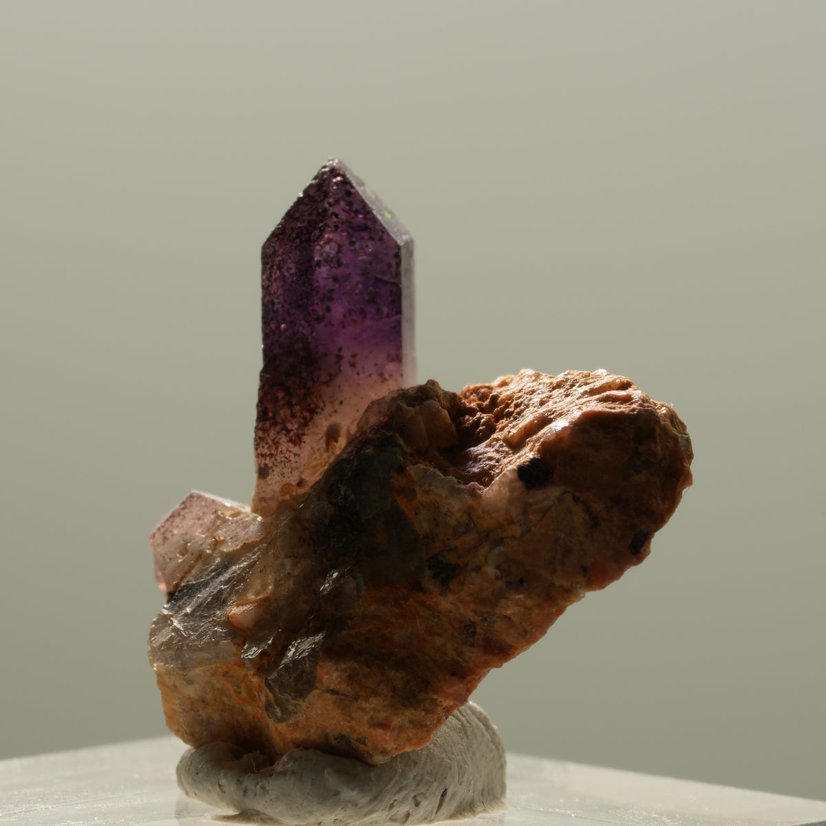 Skelett Phantom Amethyst Eisen Zepter auf Matrix Brandberg, Namibia 26*25*12mm #14121