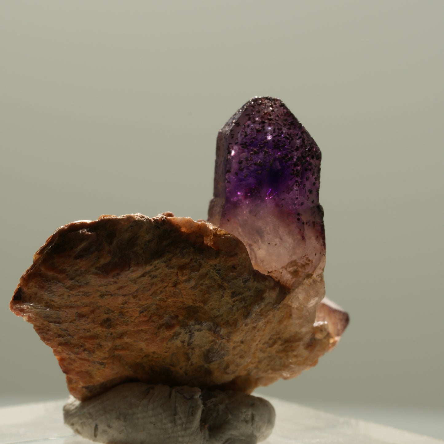 Skelett Phantom Amethyst Eisen Zepter auf Matrix Brandberg, Namibia 26*25*12mm #14121