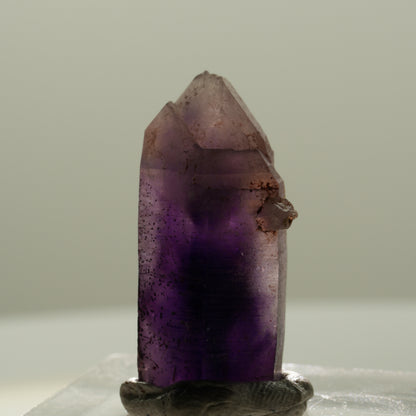 Seltene Phantom Skelett Amethyst mit Eisen Spitze Brandberg, Namibia 24*14*9mm #14129
