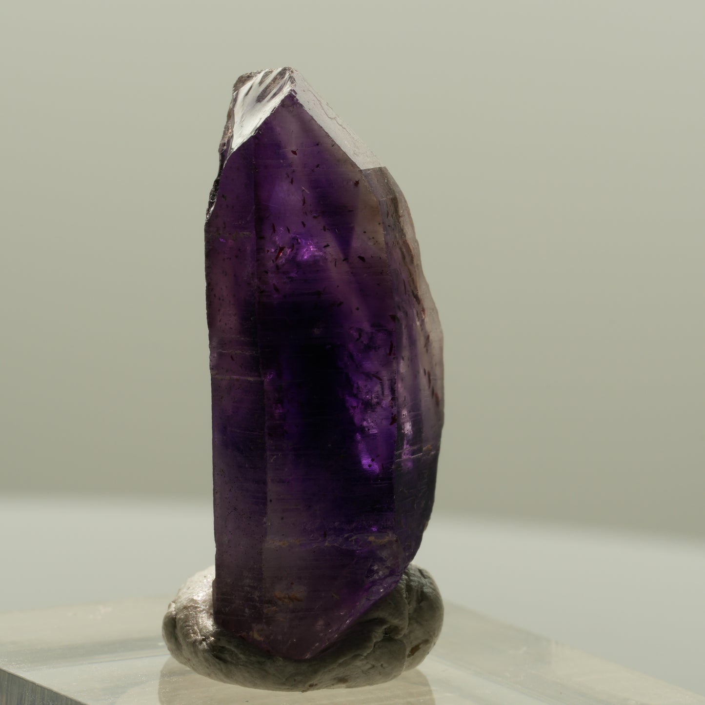 Seltene Phantom Skelett Amethyst mit Eisen Spitze Brandberg, Namibia 29*13*11mm #14131