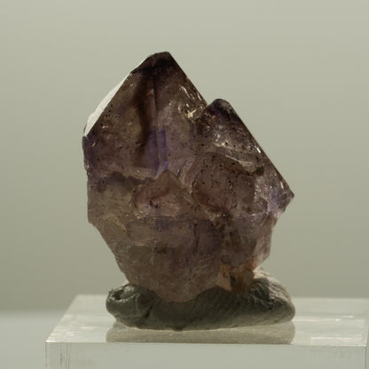 Seltene Phantom Skelett Amethyst mit Eisen Spitze Brandberg, Namibia 27*23*18mm #14132