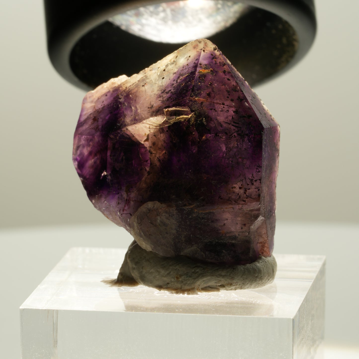 Seltene Phantom Skelett Amethyst mit Eisen Spitze Brandberg, Namibia 27*23*16mm #14141