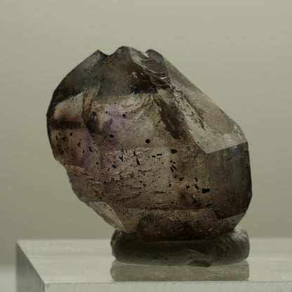 Seltene Phantom Amethyst mit Eisen Spitze Goboboseb, Namibia 23*18*13mm #14144