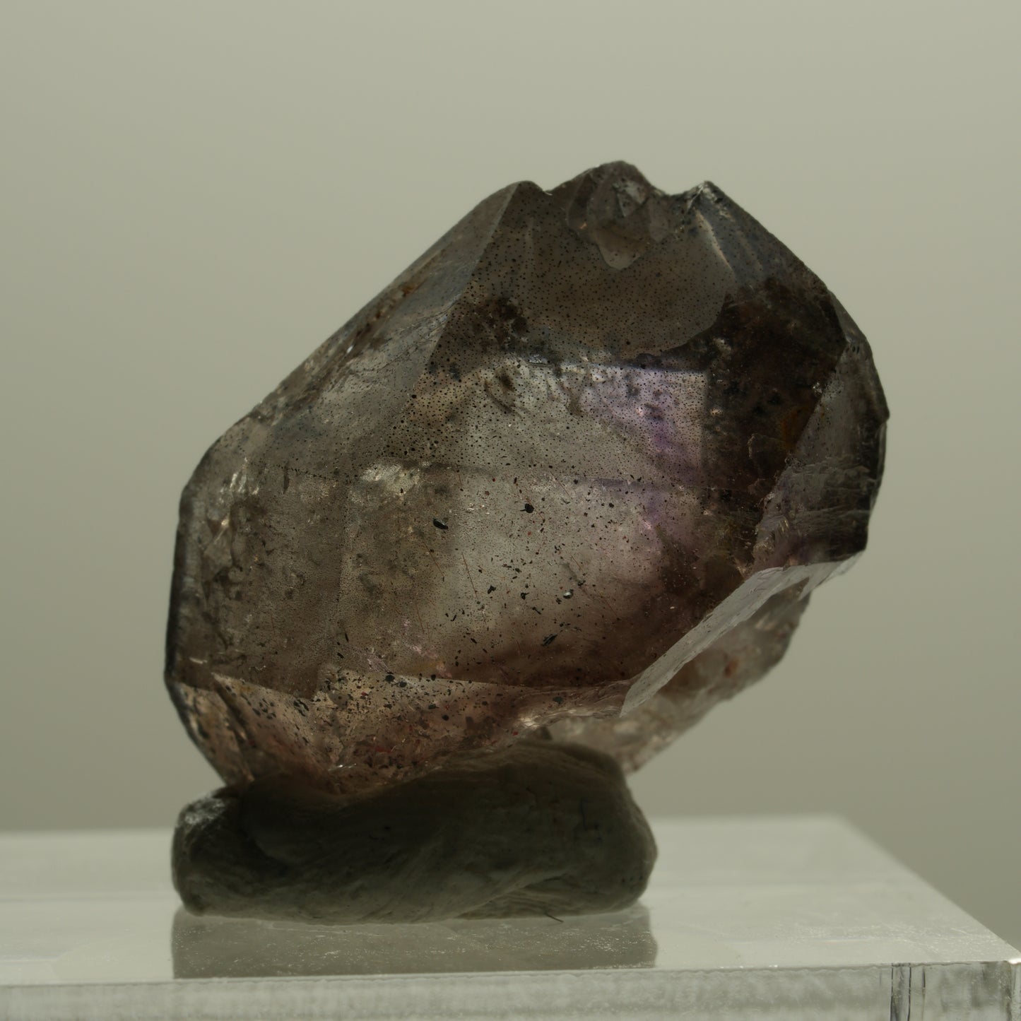 Seltene Phantom Amethyst mit Eisen Spitze Goboboseb, Namibia 23*18*13mm #14144