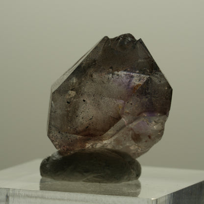 Seltene Phantom Amethyst mit Eisen Spitze Goboboseb, Namibia 23*18*13mm #14144