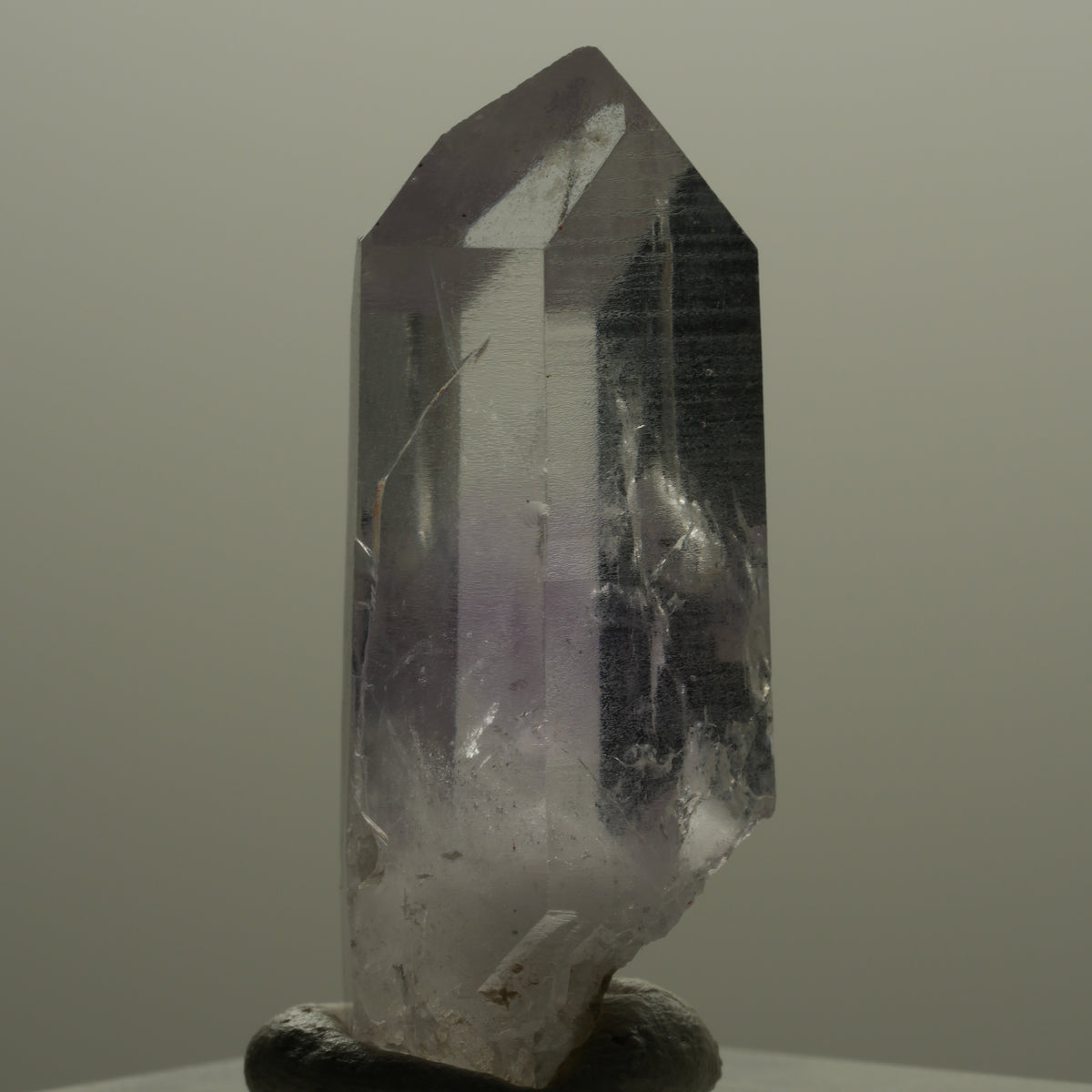 Klare Lemurian Phantom Amethyst Spitze Streep Mine, Goboboseb, Namibia 35*14*11mm #14148