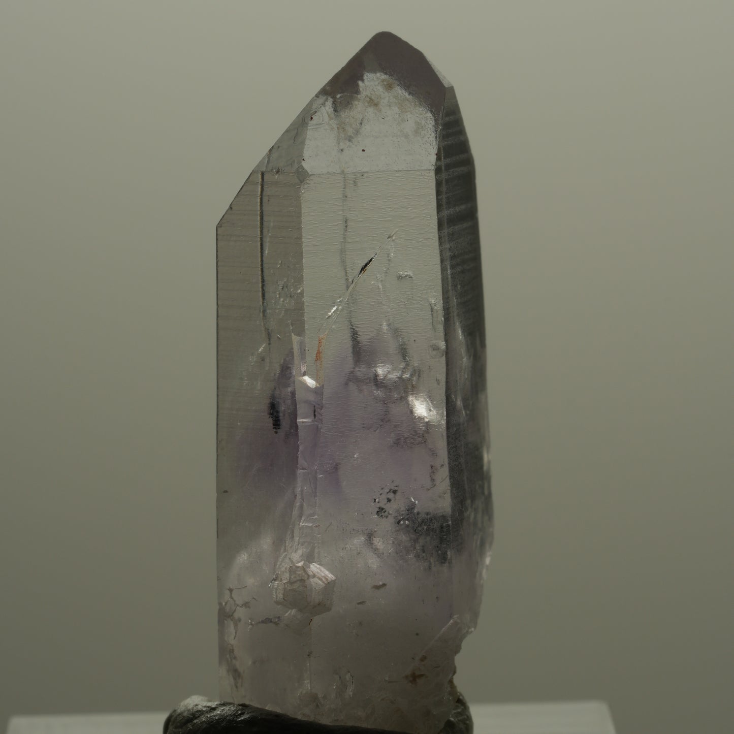 Klare Lemurian Phantom Amethyst Spitze Streep Mine, Goboboseb, Namibia 35*14*11mm #14148