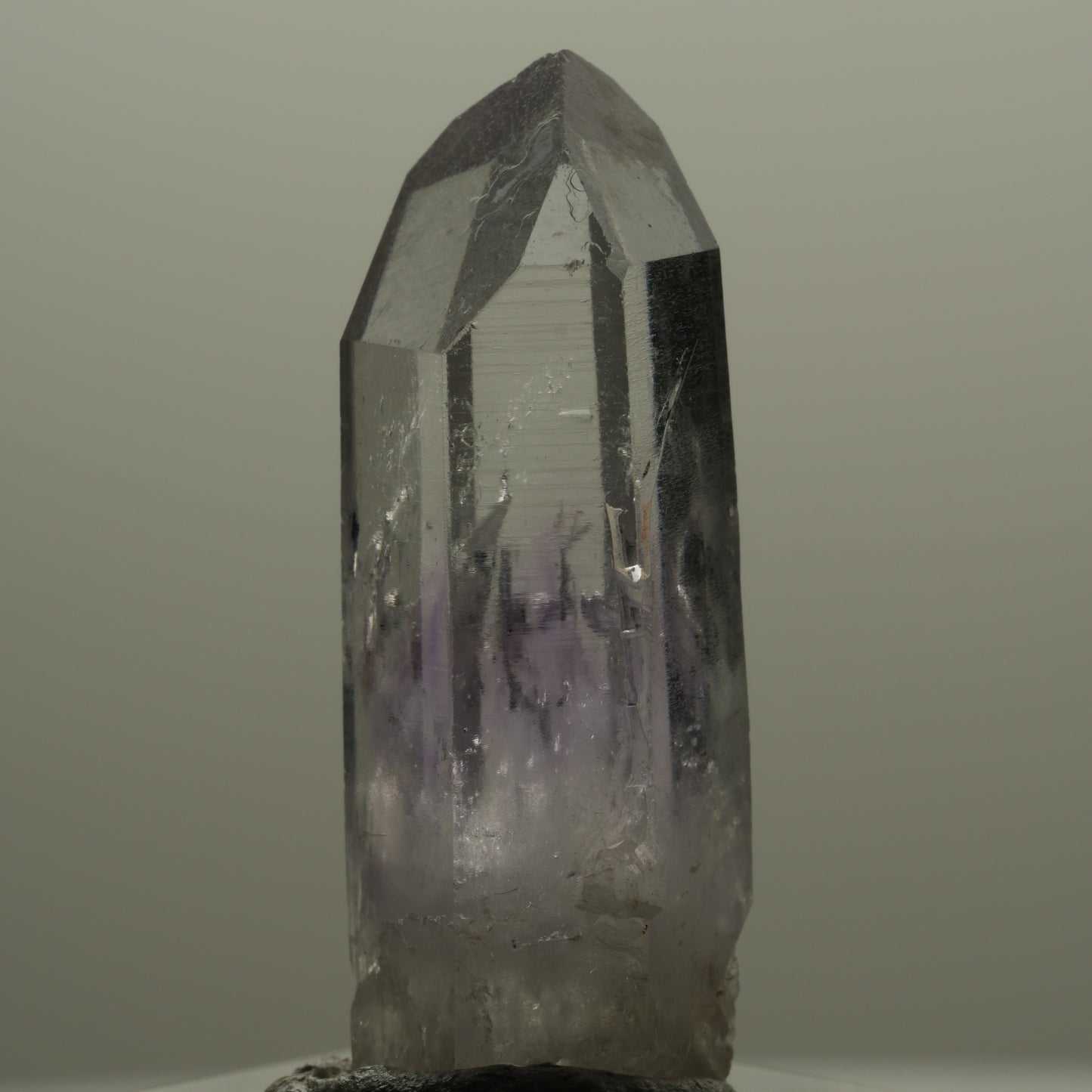 Klare Lemurian Phantom Amethyst Spitze Streep Mine, Goboboseb, Namibia 35*14*11mm #14148