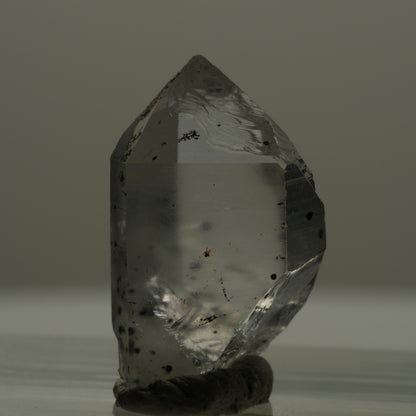 Phantom Skelett Rauchquarz mit Hämatit Streep Mine Goboboseb Namibia 19*12*8mm #14171