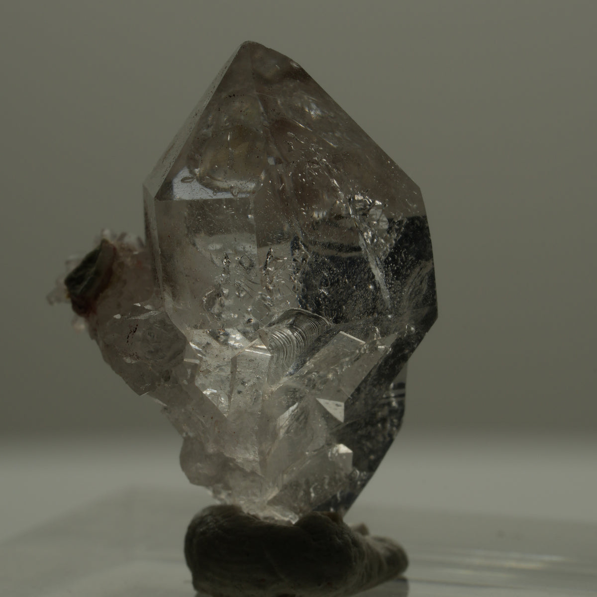 Skelett Phantom Rauchquarz Doppelender Gruppe Goboboseb, Namibia 21*16*10mm #14172