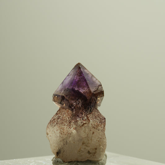Seltene Phantom Amethyst Zepter mit Eisen Spitze Brandberg, Namibia 20*15*9mm #14184