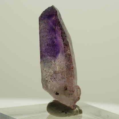 Seltene Phantom Skelett Amethyst mit Eisen Spitze Brandberg, Namibia 30*11*8mm #14186
