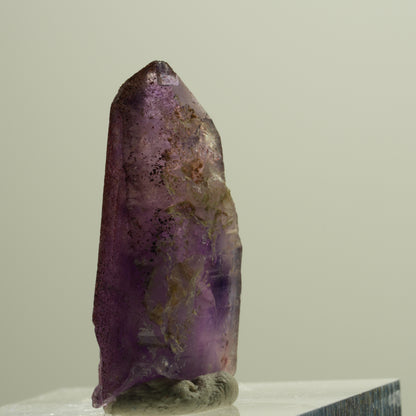 Seltene Phantom Skelett Amethyst mit Eisen Spitze Brandberg, Namibia 27*14*9mm #14187